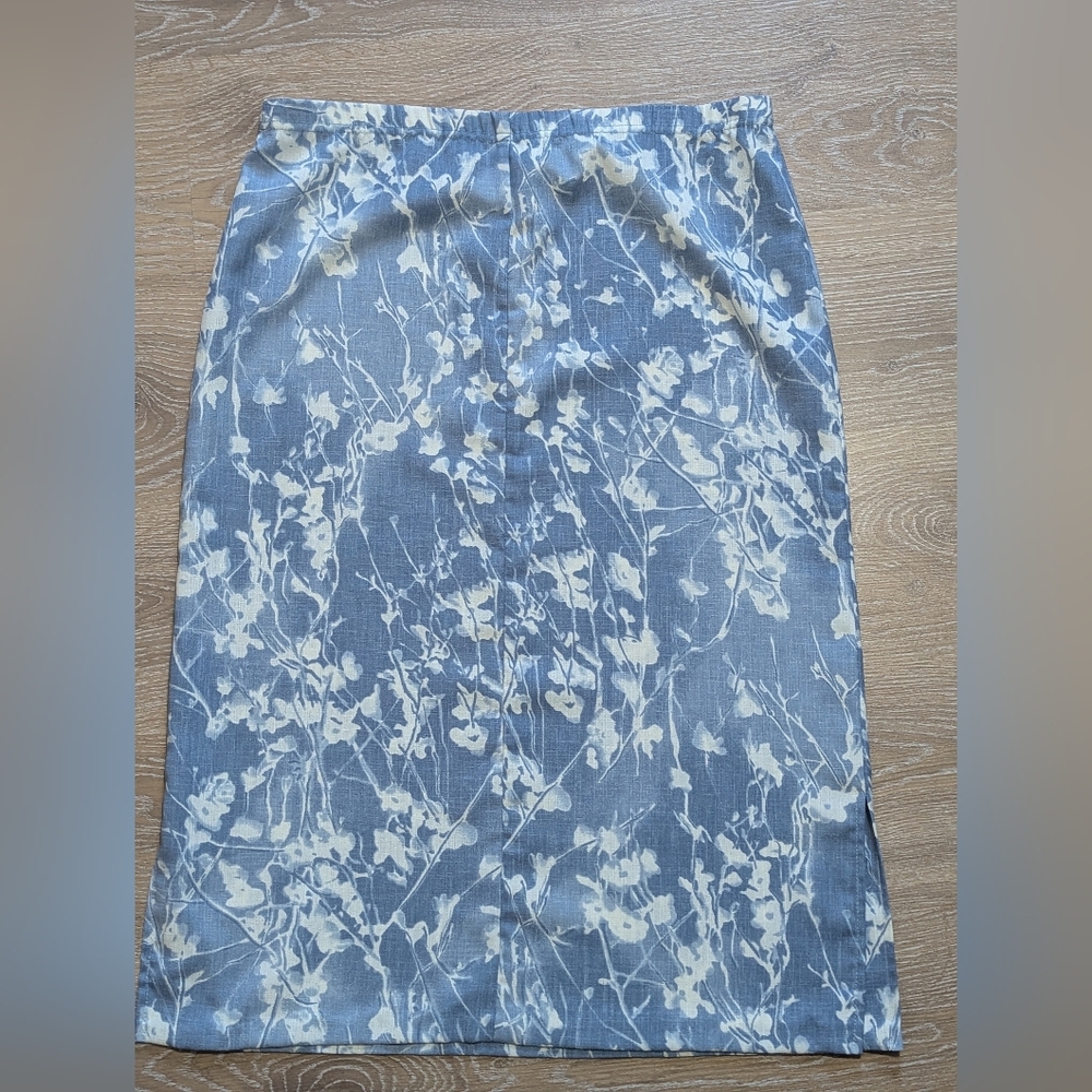 Vintage Women's Floral Blue and White Skirt Botanical Feminine Cottagecore Boho - Picture 6 of 9